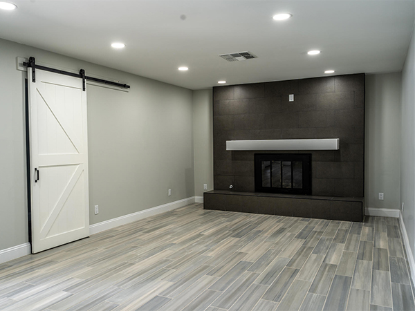 Hallway Decorating With Grey Floors